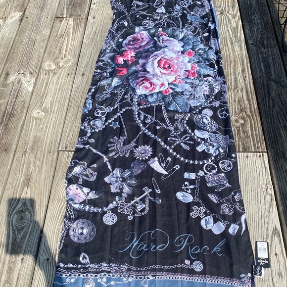 NWT HARD ROCK CAFE collector scarf - Picture 2 of 5